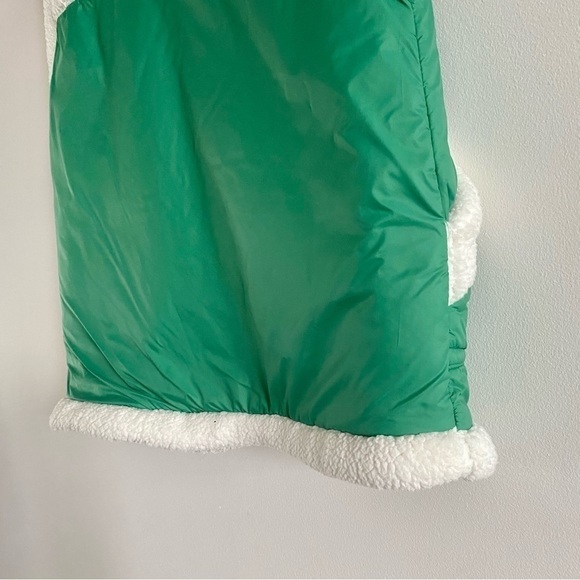 Bdg Vibrant Green Nylon Sherpa V Neck Winter Zip Vest - Picture 13 of 16